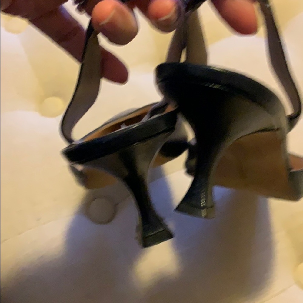 Heels - Picture 5 of 5
